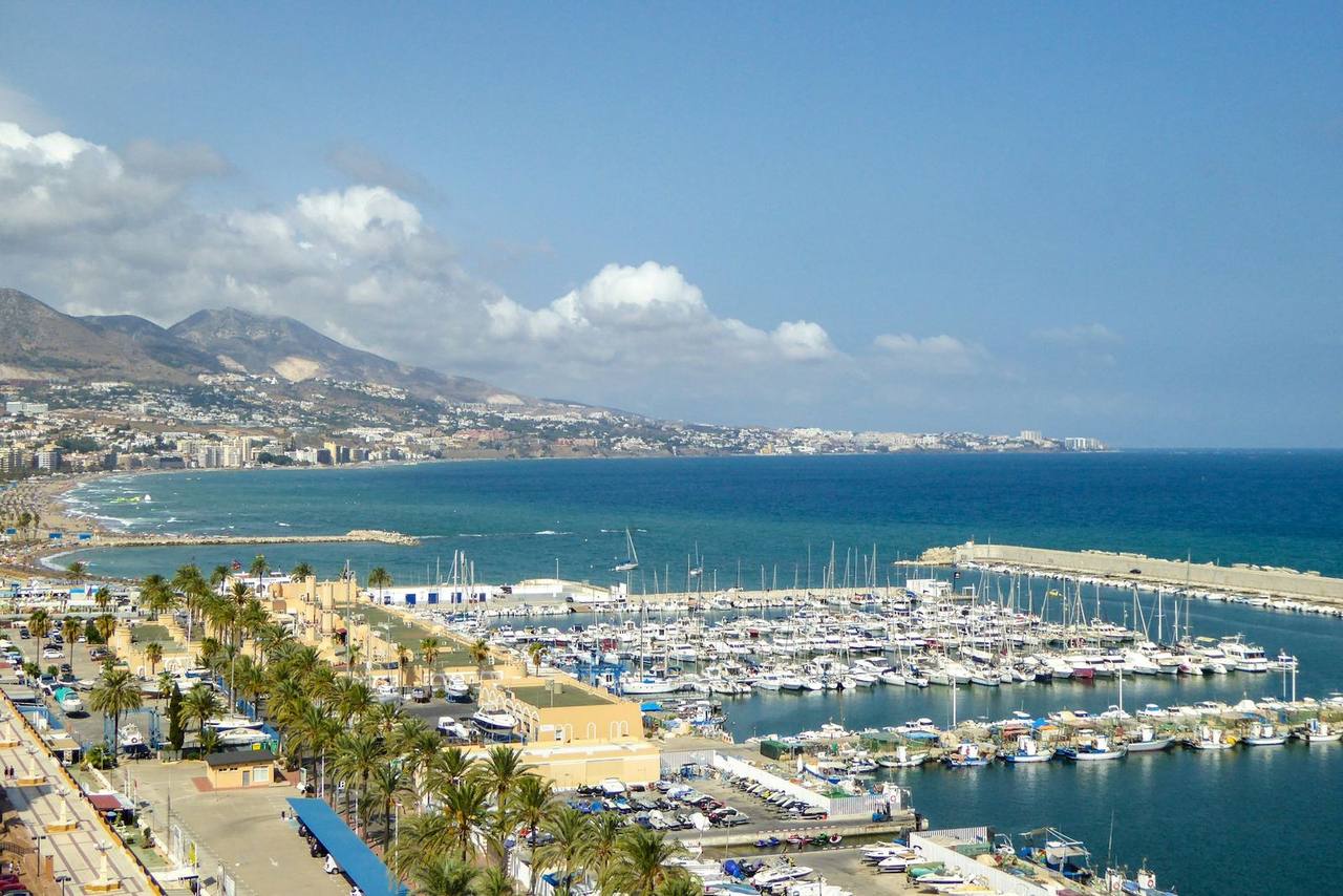 Fuengirola Centro & Puerto aan de Costa del Sol — Nederlandstalige makelaar Glaser