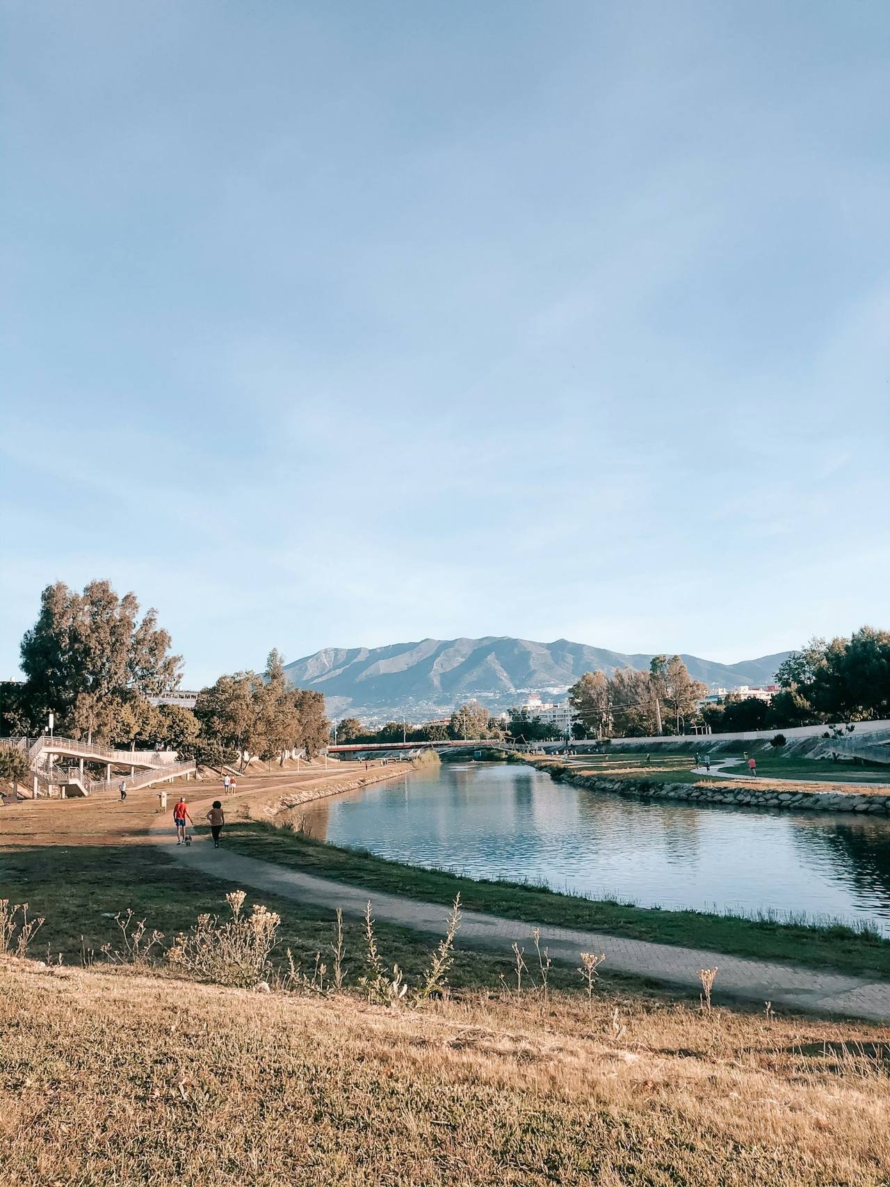 Las Lagunas aan de Costa del Sol — Nederlandstalige makelaar Glaser