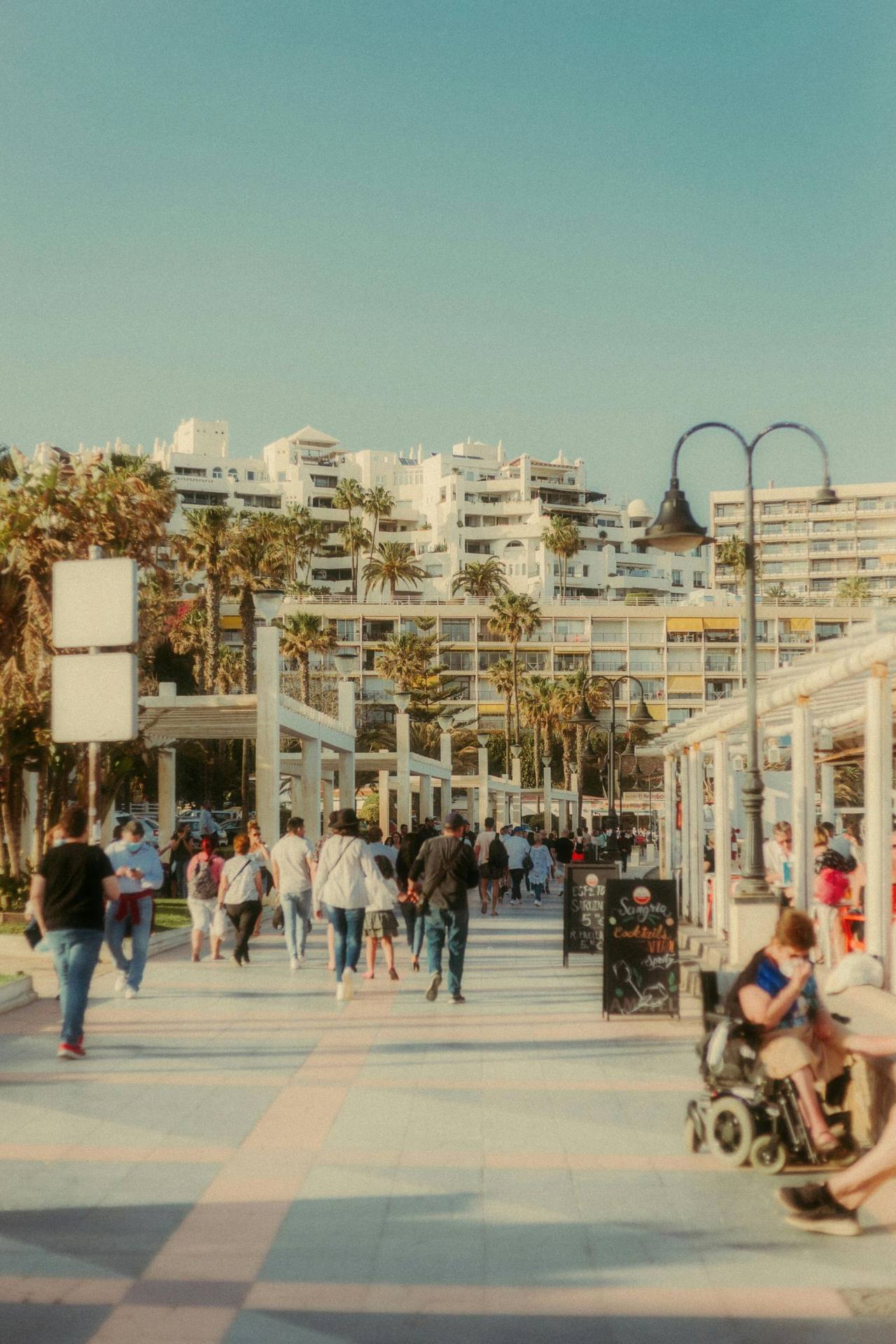 La Carihuela aan de Costa del Sol — Nederlandstalige makelaar Glaser